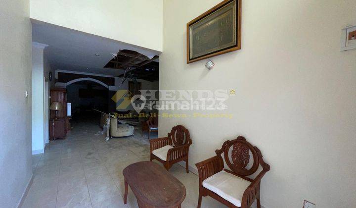 DIJUAL Rumah HOOK Tengah Butuh Renovasi Furnished BEVERLY GARDEN 2