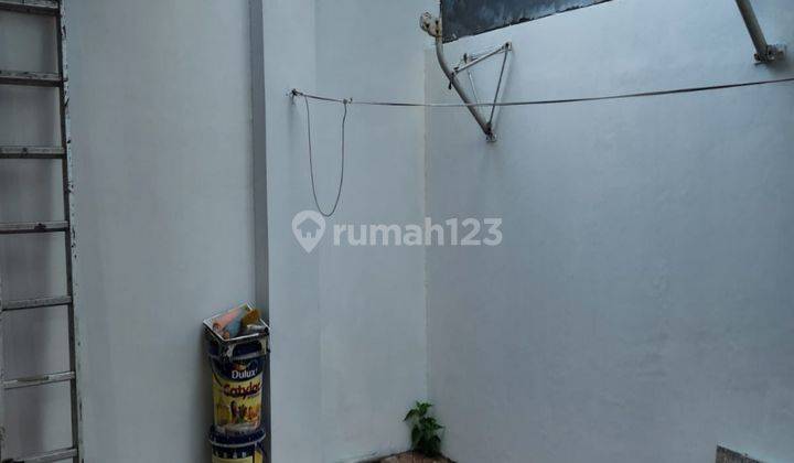 Di Sewakan Rumah Full Furnished, 2 Lt, Di Cluster Alamanda - Jakarta Garden City 2