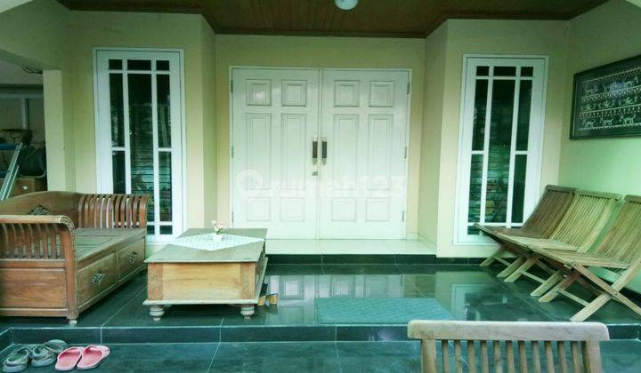 Di Jual Rumah 2Lt. posisi Hook lokasi di pinggir jalan, Kompleks Bangun Cipta Sarana - Kelapa Gading 2