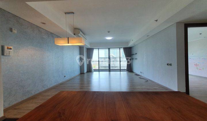 Di Jual Apartemen Cantik, Siap Huni di St. Moritz Puri - Jakarta Barat 1