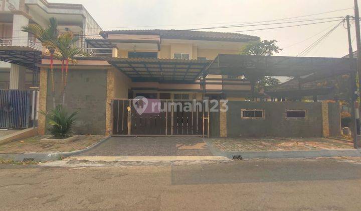 Di Jual Murah Rumah 2 LT, posisi Hook di dalam Perumahan di Taman Modern - Jakarta Timur 1