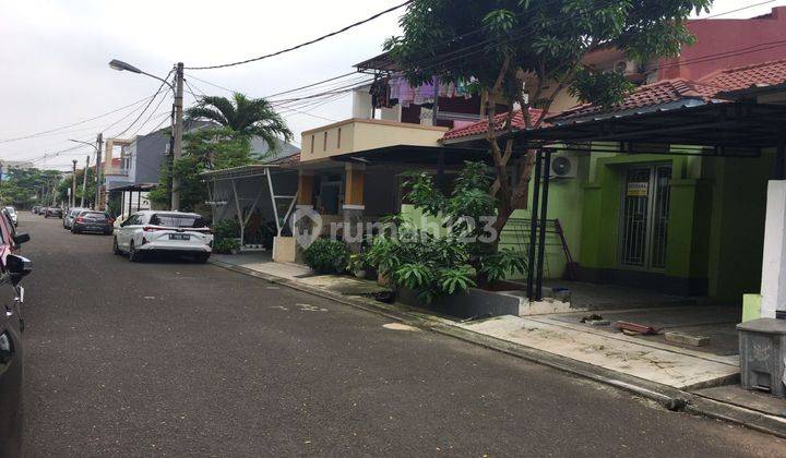 Di Jual Rumah di dalam Cluter Harmoni, Lokasi dekat Sekolahan, Kuliner di Harapan Indah Bekasi 1