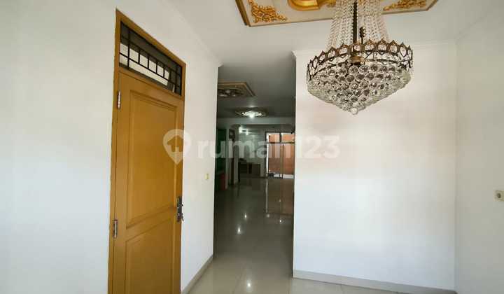 Dijual  Rumah di metland menteng