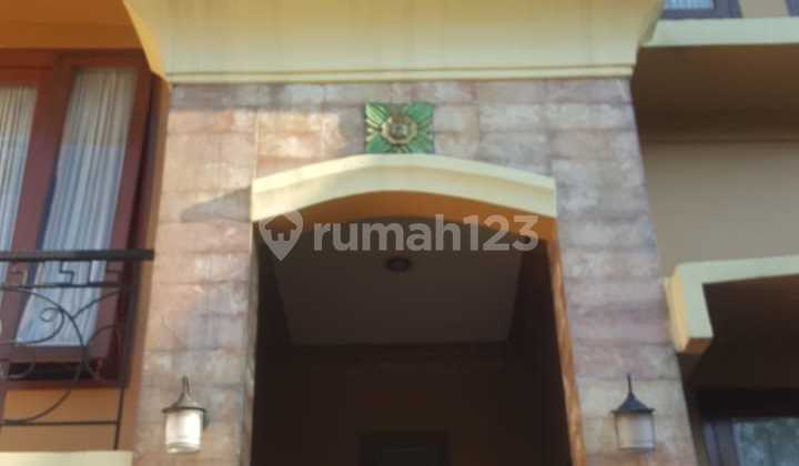 Dijual Rumah 2,5 Lantai di Metland Menteng Cakung Jakarta Timur