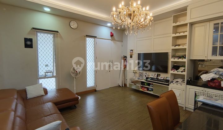 Dijual Cepat Rumah 2 Lantai Full Furnish Cantik Mewah Bagus Siap Huni di Sedayu City Kelapa Gading Jakarta Utara