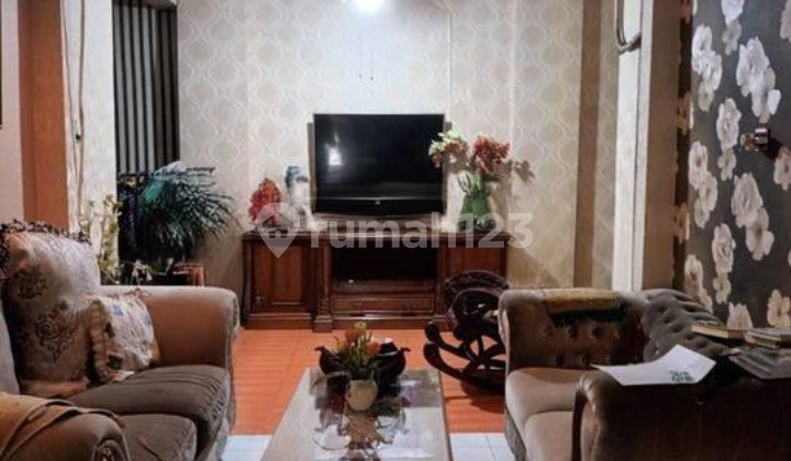 Rumah Sektor 1c Dua Lantai Harga Bagus Siap Huni Gading Serpong 1