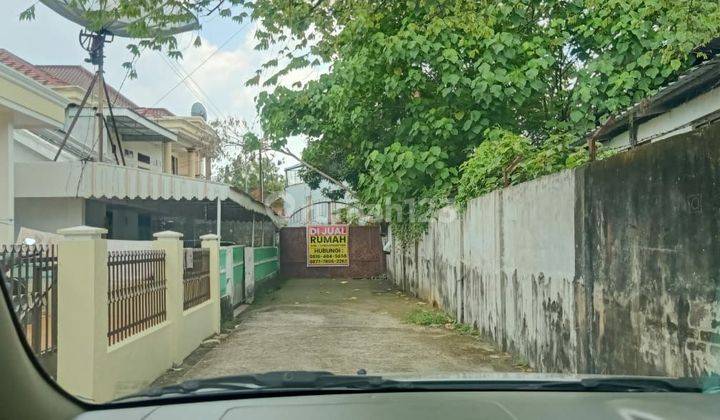 Rumah di Belitang 2 Lantai SHM Bagus hadap Timur 1