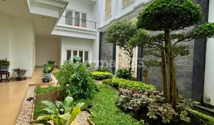 3-Storey House with Good SHM at Tirta Golf BSD 2