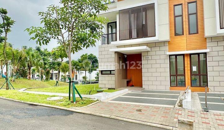 Rumah Hoek Depan Taman Siap Huni di Citra Sentul Raya Cluster Hanalei 1