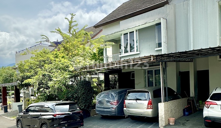 Dijual Rumah Siap Huni di La Vanoise Sentul City