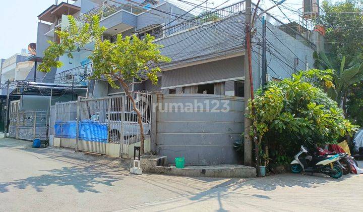 Rumah Hoek Komplek Taman Duta Mas Jakarta Barat 1