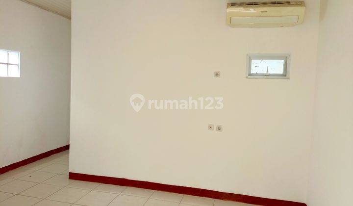 Rumah Nyaman 2,5 Lantai di Tanjung Duren Dalam 7 2