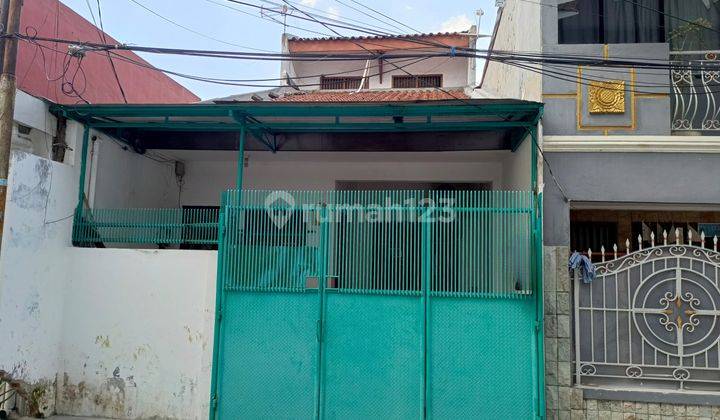 Rumah Nyaman di Jalan Hemat 3, Grogol Petamburan, Jakarta Barat 1