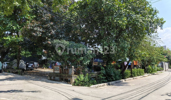 Corner Plot Simponi Mas B3, Bcs Complex, Kelapa Gading