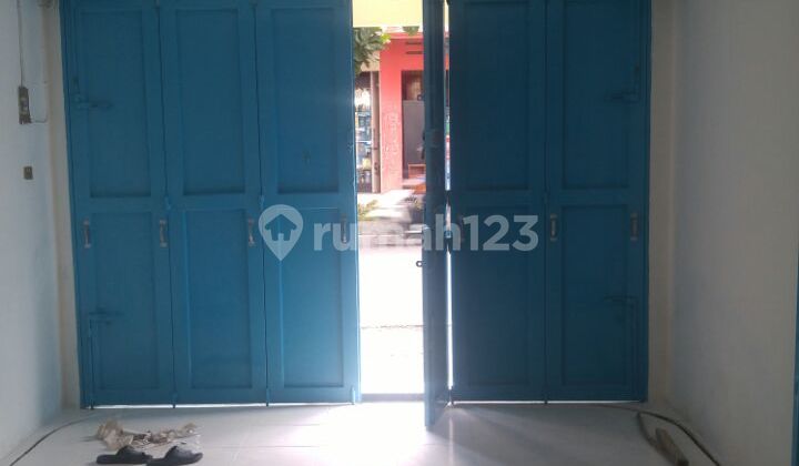 Strategic 4-Story Shophouse on Jl. Hos Cokroaminoto, Cianjur 2