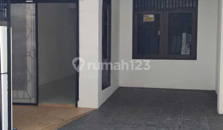 Rumah Siap Huni Jalan Hemat 3, Grogol Petamburan, Jakarta Barat 2