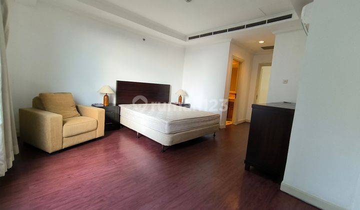 Apartemen 2 BR Furnished Istana Sahid Sudirman Lokasi Bagus Strategis Fasilitas Bintang 5 2