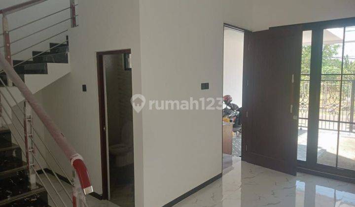 Rumah Baru Elite 2 Lantai Di Surabaya Timur 2