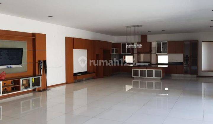 Disewa Rumah Mewah Semi Furnish di Pluit Utara  1