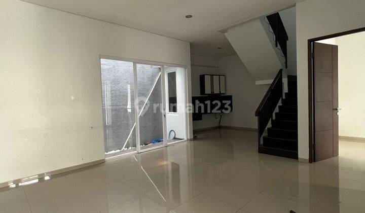 Rumah Nyaman Siap Huni di Setra Glory Residence 1