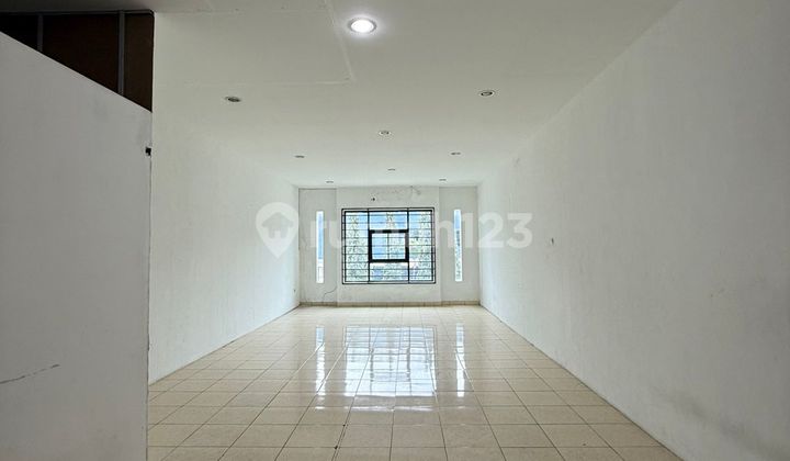 Ruko Strategis Siap Pakai di Komplek Mekar Wangi Ruko Strategis Siap Pakai di Komplek Mekar Wangi