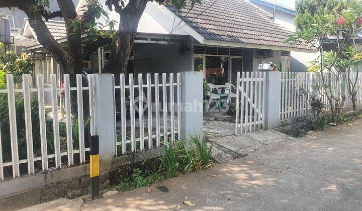 Rumah Bekasi Kota Posisi Hook Hoek Strategis dekat Stasiun LRT 1