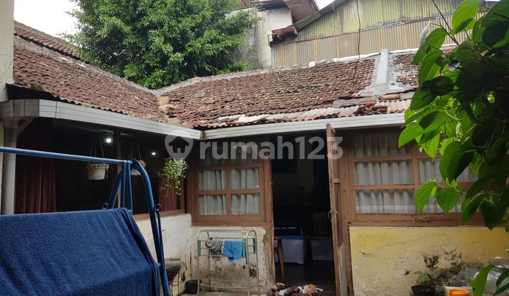 Rumah Tua 1 Lantai Strategis di Riau Bandung Rumah Tua 1 Lantai Strategis di Riau Bandung