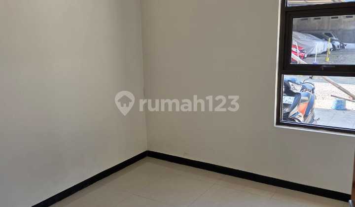 Rumah Baru Minimalis dalam Cluster di Cigondewah