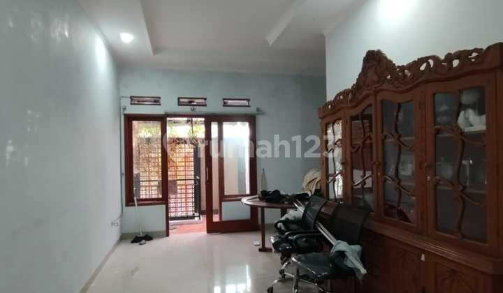Strategic House in Suryalaya Suitable for Office