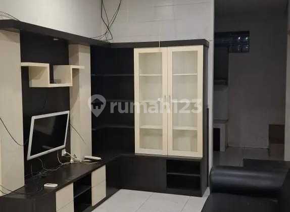 Comfortable House in Taman Holis Indah 2 Complex Comfortable House in Taman Holis Indah 2 Complex