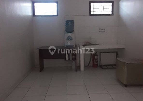 Kinik dan Apotik Mainroad Jl. Laswi Jongor Ciparay 2