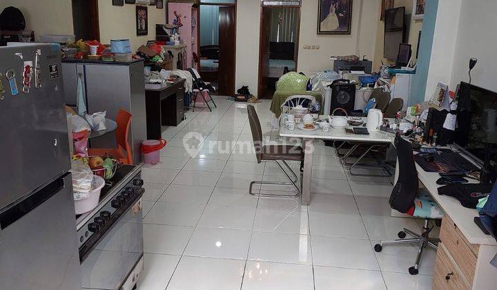 Dijual Cepat Rumah 3 Lantai di Mekar Wangi 2