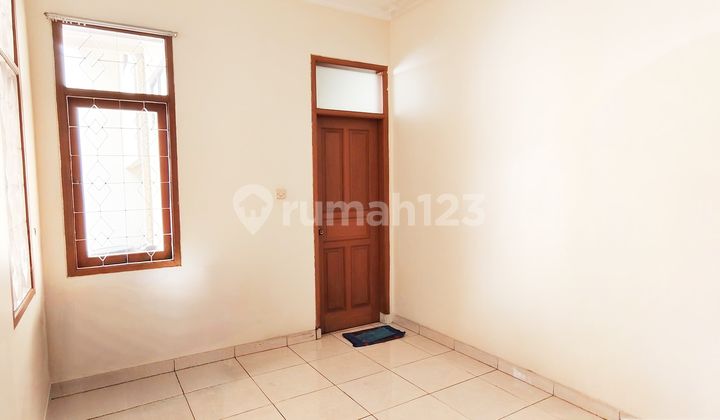 Rumah Cluster One Gate di Komplek Mekar Wangi 2