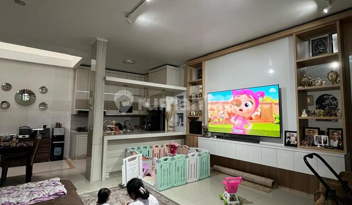 Rumah Keren di Gegerkalong Bandung Utara Rumah Keren di Gegerkalong Bandung Utara