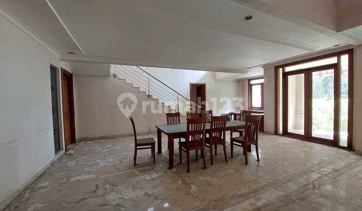 Rumah Asri Nyaman di Komplek Budi Asih Bandung Utara