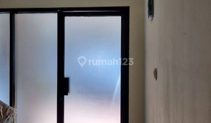 Kios Ruang Usaha Gateway Ahmad Yani Cicadas 2