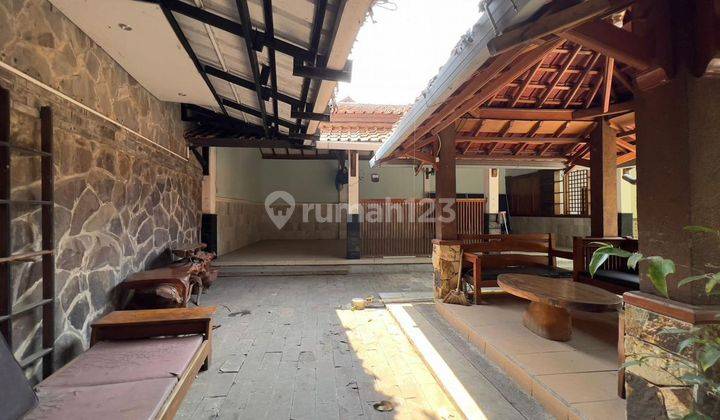 Rumah Terawat Klasik Ada Gazebo di Cinunuk Cileunyi 1