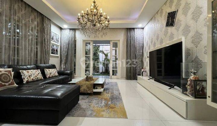 Rumah Furnished Strategis Tengah Kota di Komplek Kurdi 1