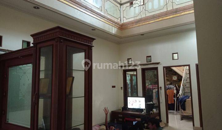 Rumah Strategis 2 Lantai di Jl. Suryalaya Raya 2