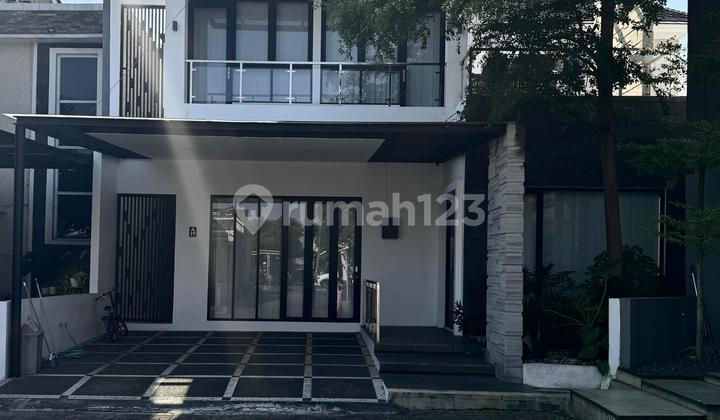 Murah Rumah Mewah Kolam Renang Furnished di Kiara Green Residence 1