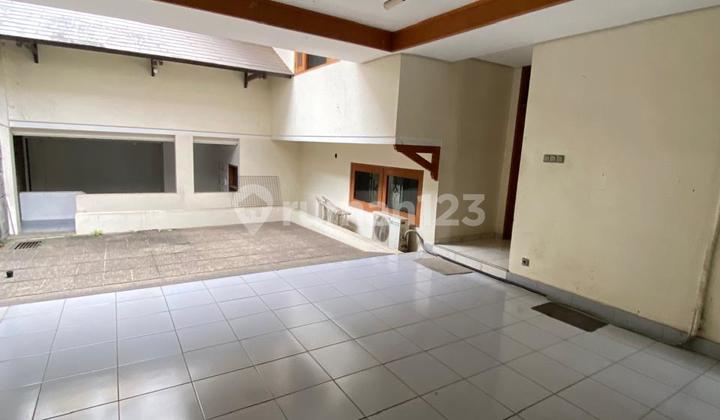 Large, Spacious, Well-Maintained House in Setrasari, North Bandung 2