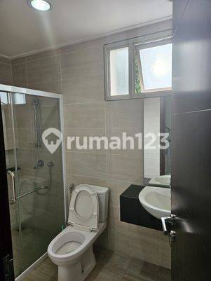 Rumah 2 Lantai 6x12.5 Golf Island Cluster Piano Free Ac 4 Unit  2