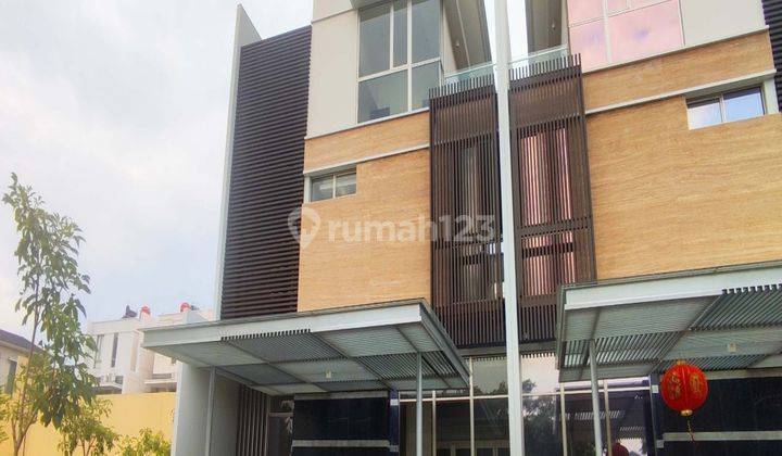 Rumah Golf Island Cluster Mozart Signature 10X25 Di Jalan Utama  1