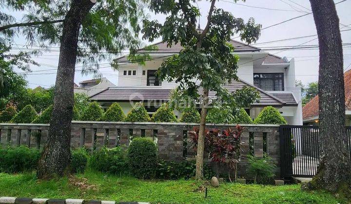 Dijual Rumah Mewah dan Strategis di Cimanuk Bandung 1