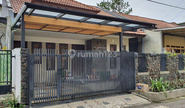 Dijual rumah bagus dan strategis di Taman Holis Indah Bandung 1