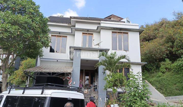 Dijual rumah bagus dengan lokasi strategis di Dago Pakar Bandung 1