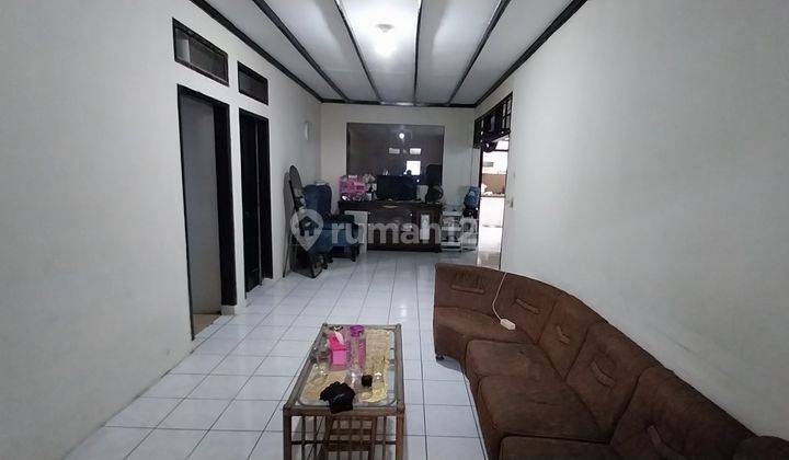 Rumah hook di Komplek melong SHM Bagus Barat 2