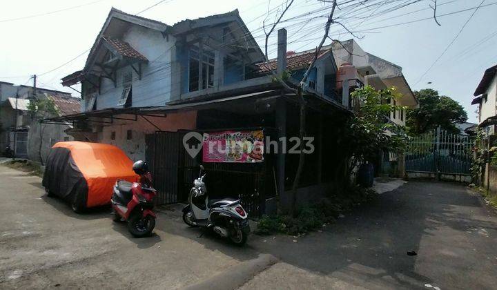 Rumah hook 2 lantai di Komplek melong green  1