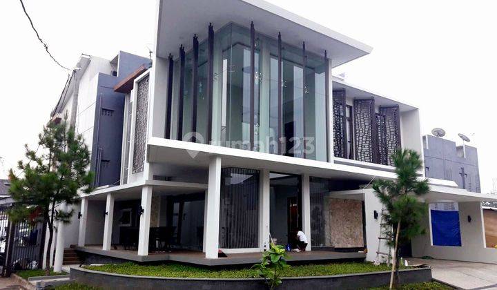 Rumah hook 2 Lantai Bagus di Istana Sudirman Bandung 1