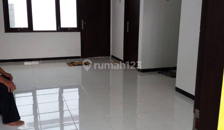 Rumah 1 lt, dekat pusat kota, dapat pusat perbelanjaan 2